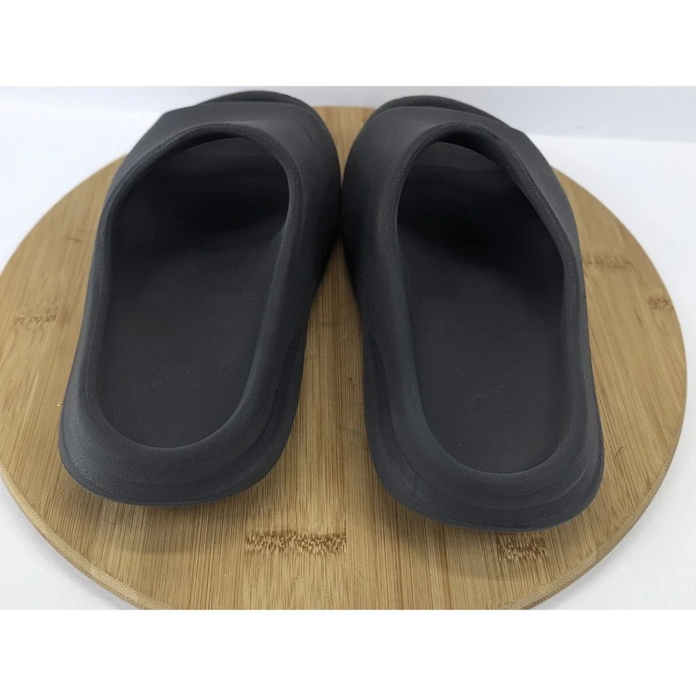 Adidas Yeezy Slide Onyx Sandals Slip On Size 8 Comfort Casual Streetwear